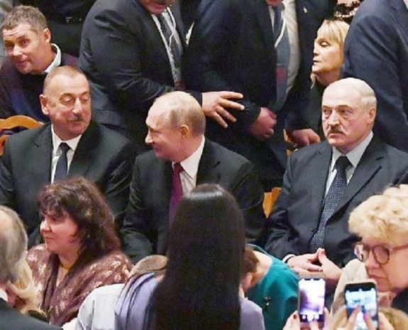 İlham Əliyev və Putin “Şelkunçik” baletini izlədilər - FOTO