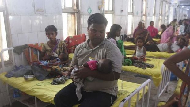 Hindistanda uşaqları öldürən epidemiya yayılıb