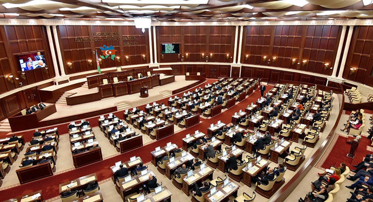 Deputatların yay istirahətinin müddəti azaldıldı — Milli Məclisdən AÇIQLAMA