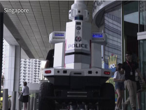 Bu robot Sinqapurda keçirilən ASEAN sammitində əlavə təhlükəsizliyi təmin edib
