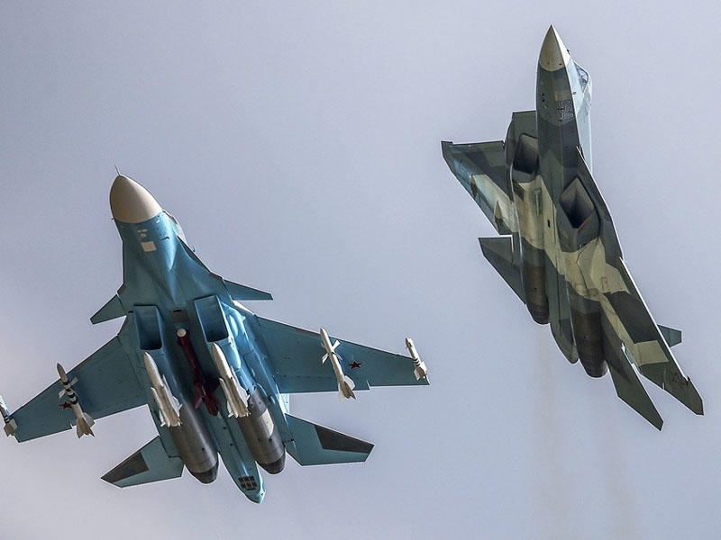 Rusiyanın iki qırıcısı havada toqquşdu - Pilotlar sağ tapılıb - YENİLƏNİB