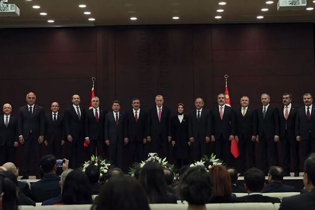 Türkiyənin yeni Nazirlər Kabinetin ilk iclası 4 saatdan çox davam edib