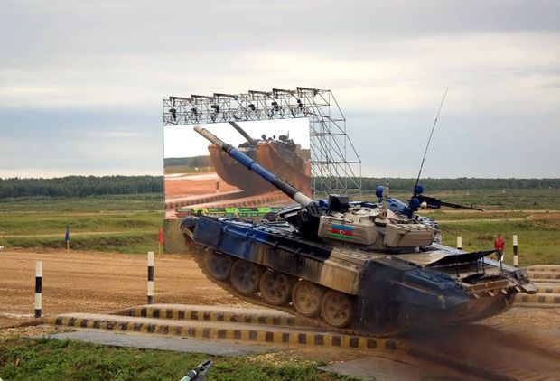 Tankçılarımız “Tank biatlonu” müsabiqəsinin yarımfinalında - FOTO