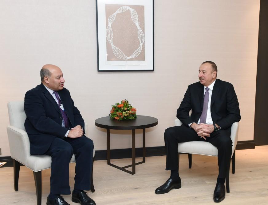 Prezident İlham Əliyev Davosda Avropa Yenidənqurma və İnkişaf Bankının prezidenti ilə görüşüb (FOTO)
