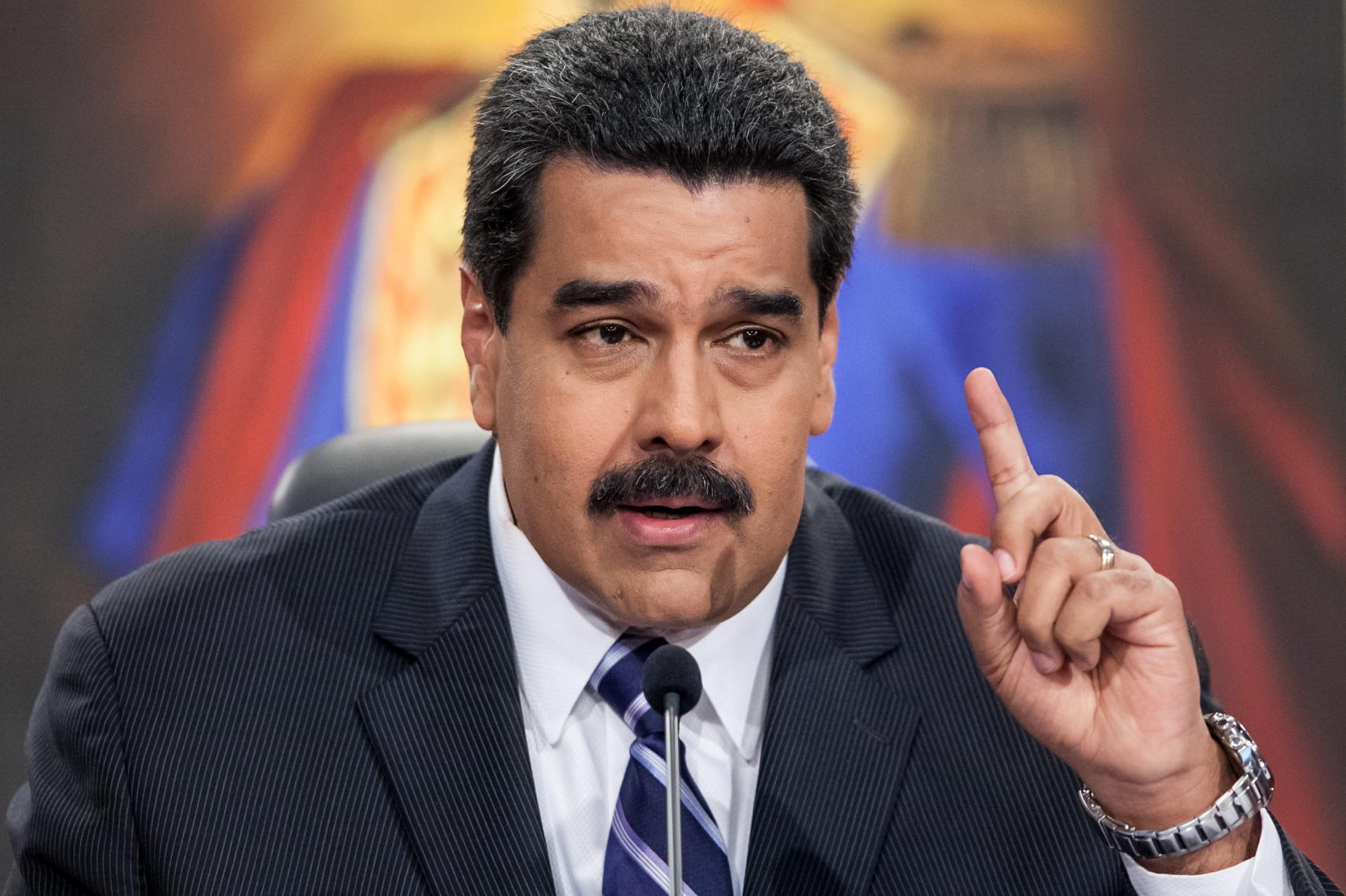 Maduro yeni vitse-prezident təyin edib