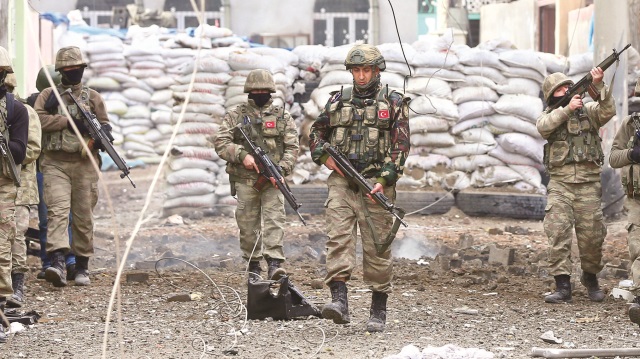 Türkiyə ordusu Suriyada yenə itki verdi: 14 şəhid, 33 yaralı