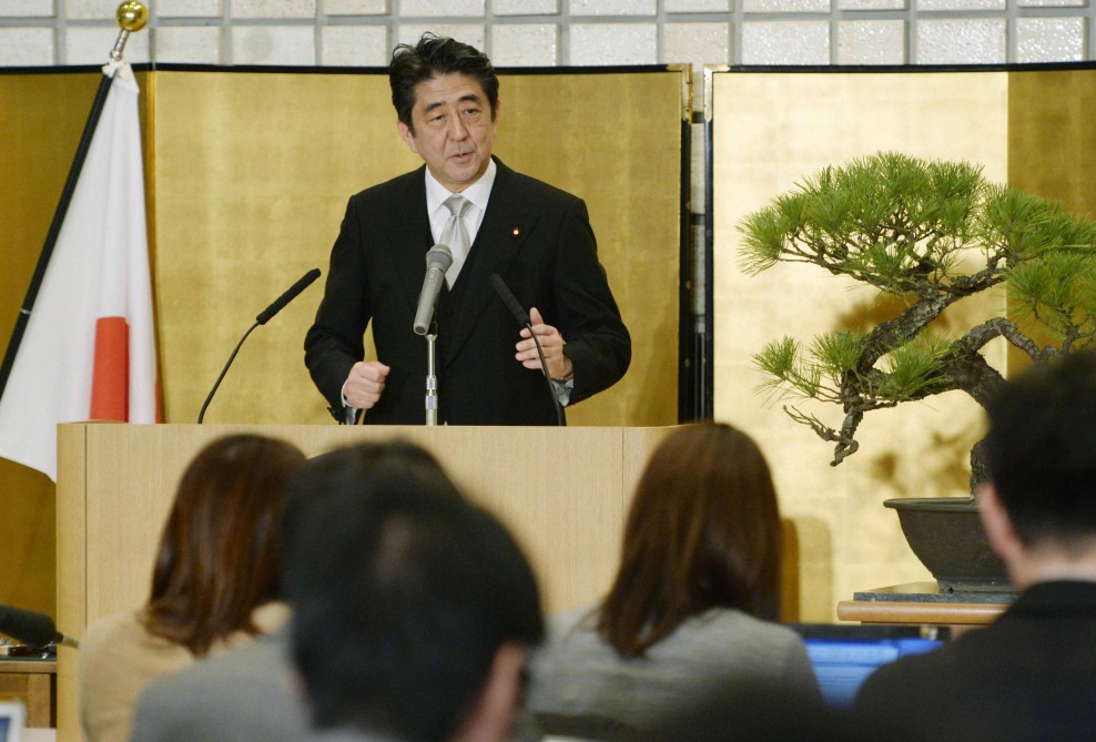 Şinzo Abe cari ildə iqtisadiyyatın əsas prioritet olacağını bildirib