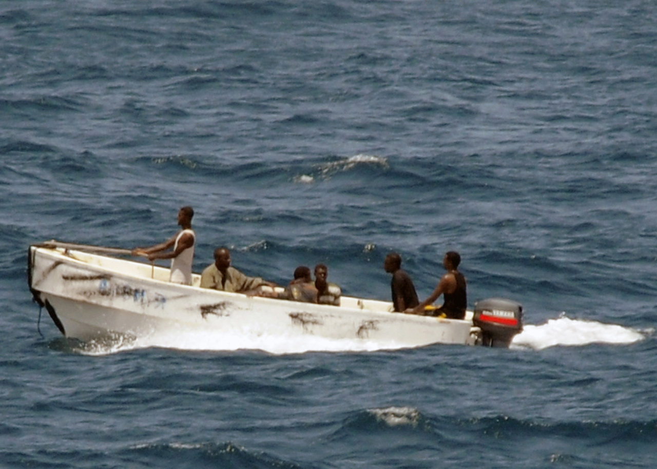 Nigeriyalı dəniz quldurlarının girov gəmi kapitanı danışıb