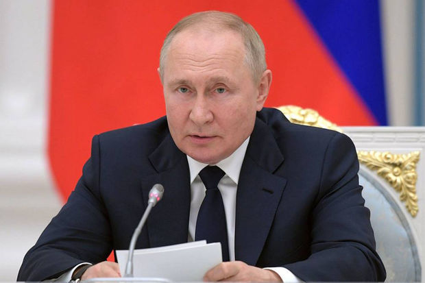 Putin Rusiya vətəndaşlığının verilməsi haqqında yeni fərman imzalayıb