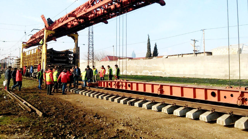 Böyük Şor-Sabunçu mənzilində 5,3 km dəmir yolu əsaslı təmir olunur 