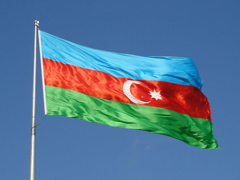 “Dövlət bayrağı haqqında” qanuna dəyişiklik qəbul edildi