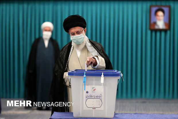 İranın ali dini lideri prezident seçkilərində səs verdi - YENİLƏNİB