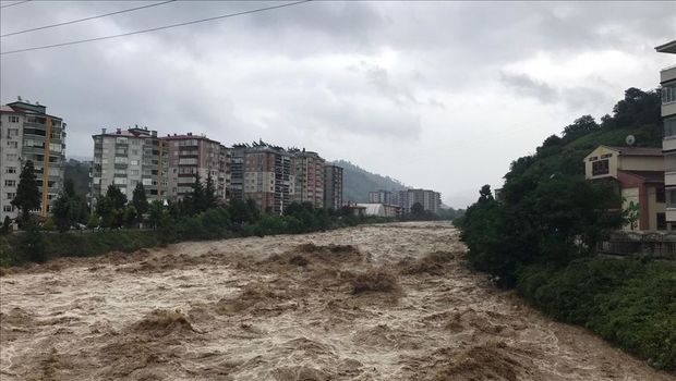 Türkiyədə intensiv yağışlar daşqınlara səbəb olub – VİDEO