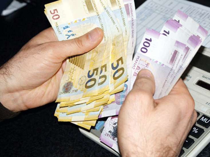 Azərbaycanda 1 milyon 350 min insanın maaşı artırıldı