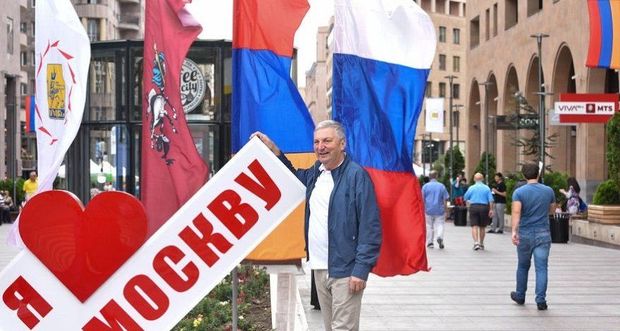 Yerevanda Moskva günü: Ermənistanda Rusiyaya belə nifrət edirlər - VİDEO