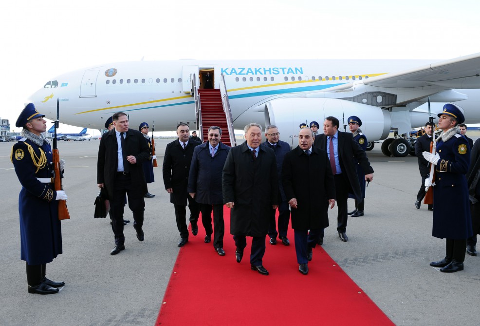 Qazaxıstan Prezidenti Nursultan Nazarbayev Azərbaycana rəsmi səfərə gəlib